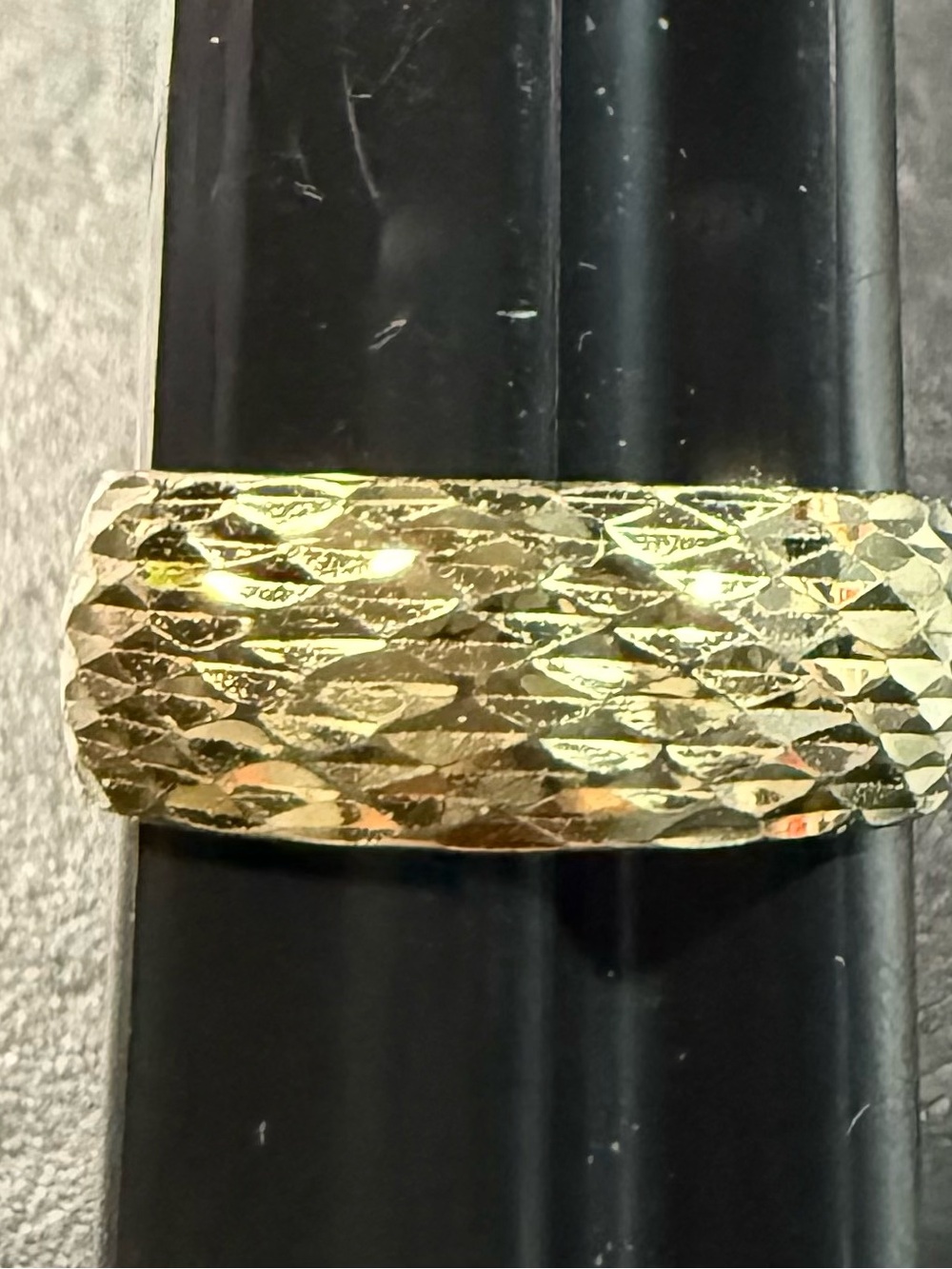14K Italy Textured Gold Band - Picture 3 of 5